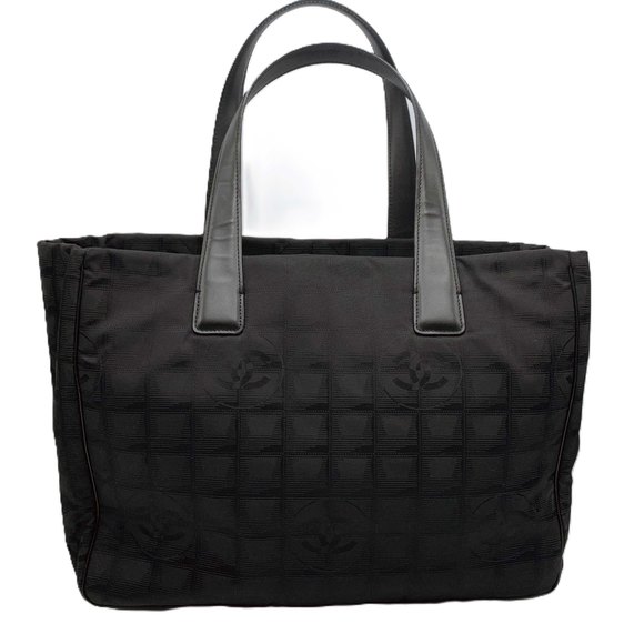CHANEL Black Leather Shoulder Bag - Picture 1 of 8